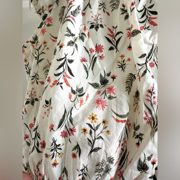 Old Navy Puff-Sleeve Cropped Floral-Print Pintucked Blouse. NWT size Med. - Picture 5 of 11